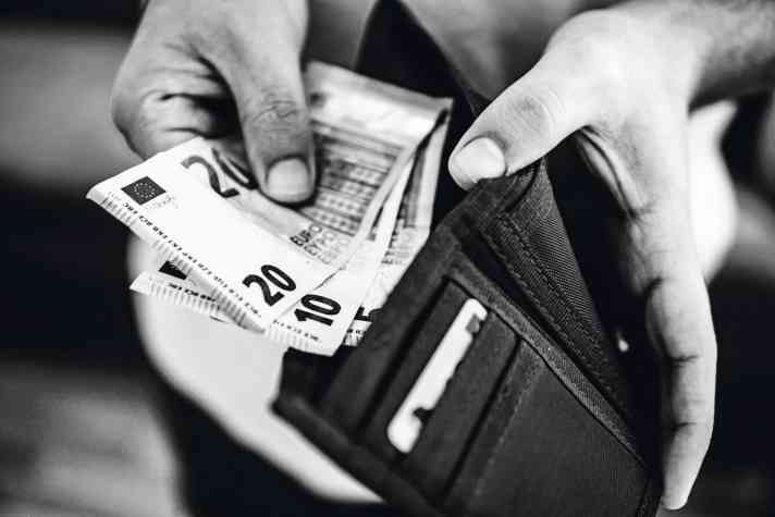 If the wallet implodes when the bike is collected, no clear agreements were made at the outset