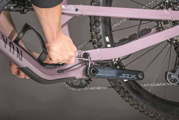 To loosen a Shimano crank, a total of three bolts must be loosened.