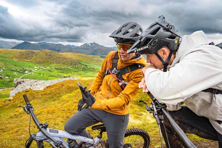 Wo gehts lang? Auf der Suche nach neuen Trailperlen sind auch viele Murks-Trails dabei. Da müsst ihr durch.