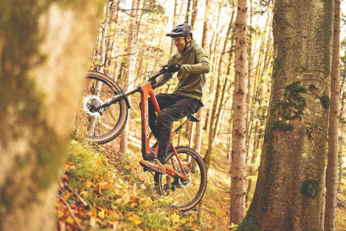 Steile Uphills erleichtert die Super-Power des DJI Avinox enorm.