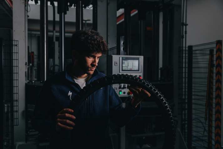 The Specialized tyres were developed, among other things, in a specially designed, newly equipped factory in Germany.