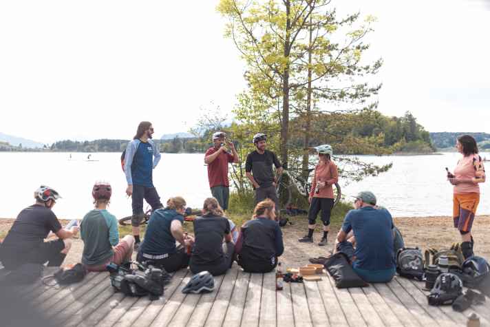 Claudia and Roman offer many mixed camps. Only on the trails do women and men take different routes.
