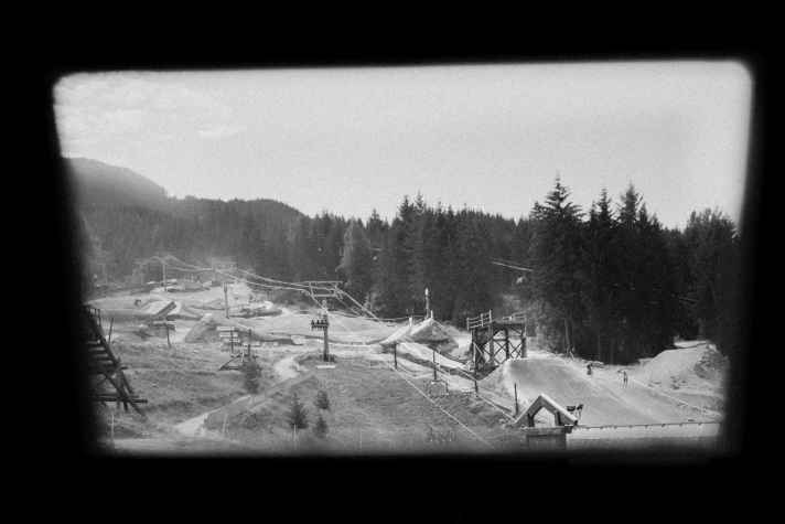 Whistler-Mania: Wer in B.C. war, der muss dort gewesen sein. Unsere Favoriten-Abfahrt im Bikepark: Freightrain to Dirt Merchant to lower A-Line.