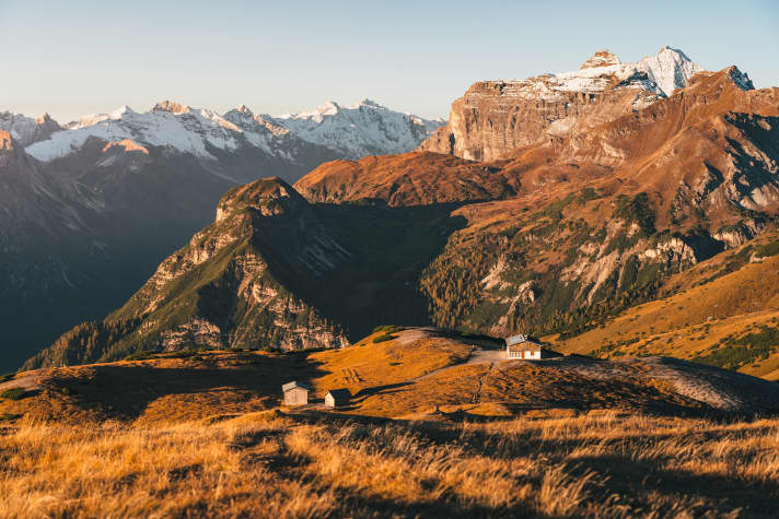 At the Blaserhütte, not only sensational views await, but also a flow trail built a few hundred metres down.