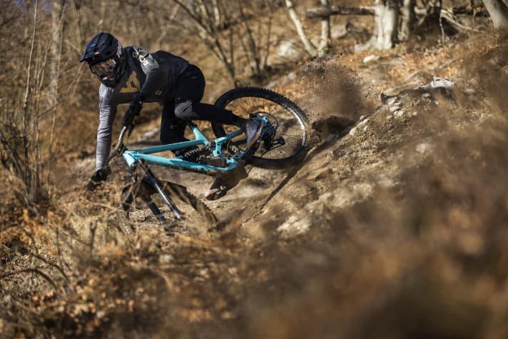 Christian Textor auf seinem neuen Enduro-Bike für 2023: dem YT Capra.