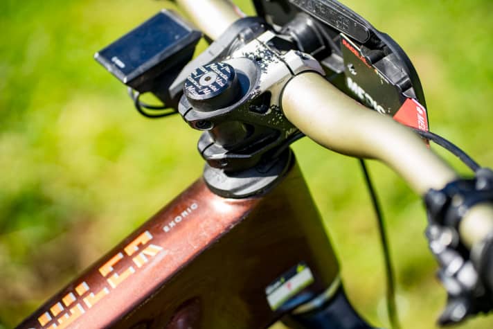 Der spezielle Miranda Vorbau, lässt an der Klemmung ein besonders hohes Drehmoment zu. Das soll ein Verdrehen des Cockpits verhindern. Für Pombo ein wichtiges Kriterium, da im Race-Einsatz mit dem schweren E-Bike besonders hohe Kräfte auftreten.