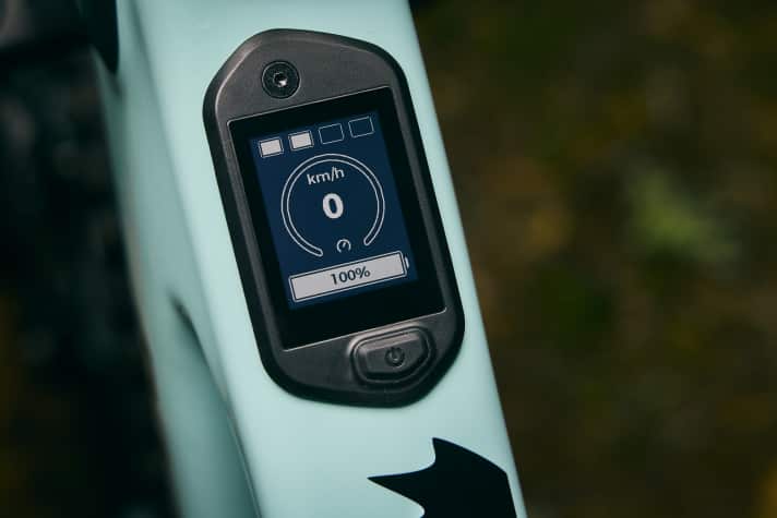 The Jumbotron display offers the option of adjusting the motor's power to individual requirements