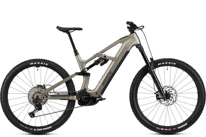 It starts with the Deft 8.0 for 5299 euros.