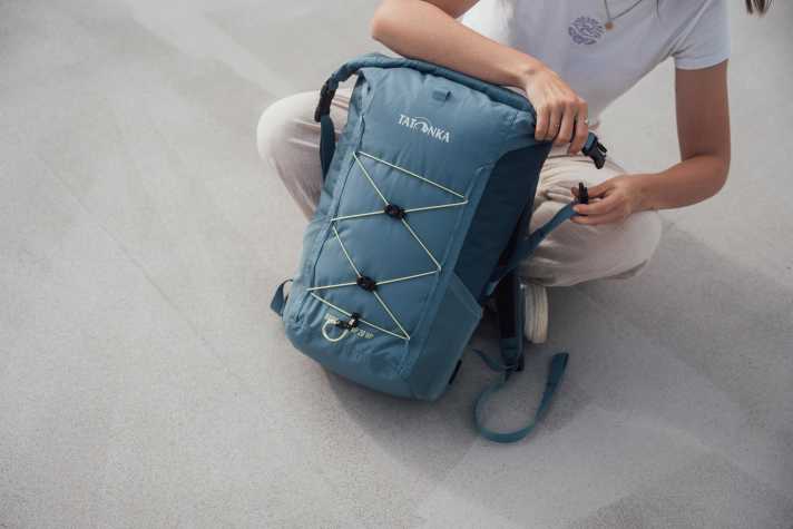 Wasserdichter Pendler-Rucksack ab 100 Euro.