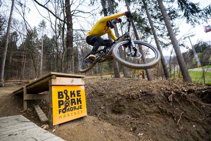 Ha ha ha, lacht das Bullit: Das ist doch kein Drop. Das ist ein Witz!