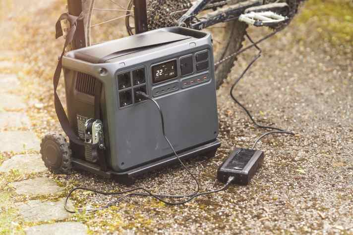 ​DJI Power 2000