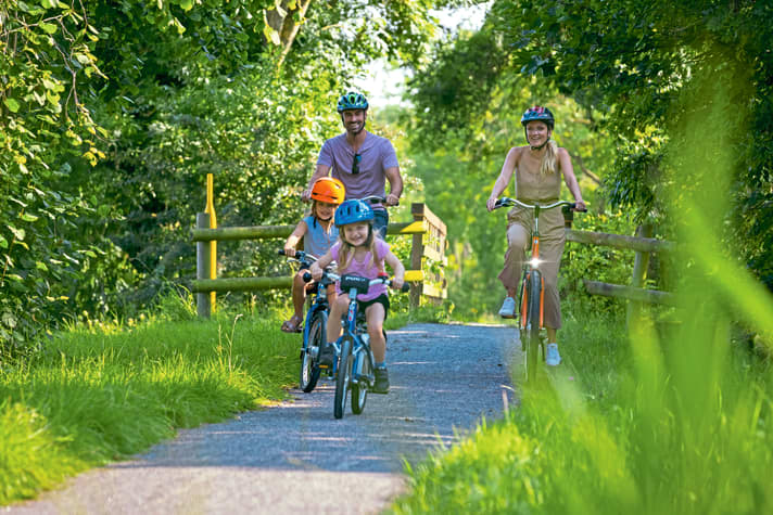 This cycle tour around Nordenham, like most of the other Wesermarsch tours, is ideal for the whole family.