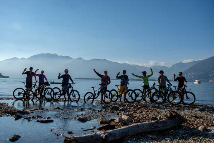 Nach einer Woche schließt sich der Kreis wieder am Ufer des Lago Maggiore. Jetzt darf auch der Guide entspannen.
