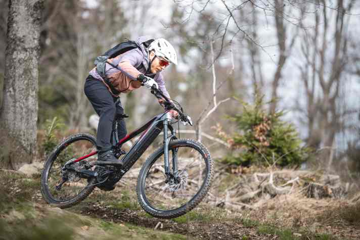 Mit 3999 Euro markiert das All Mountain Conway eWME 3.9 den Einstieg ins sportliche Programm des Herstellers.