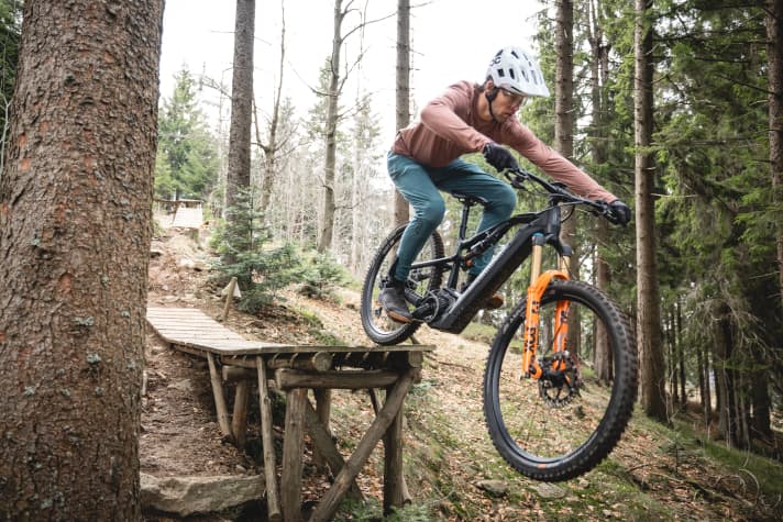 Wir konnten das Bionicon Wyatt bereits ausgiebig ins Gelände entführen. Enduro-Qualitäten? Absolut vorhanden!