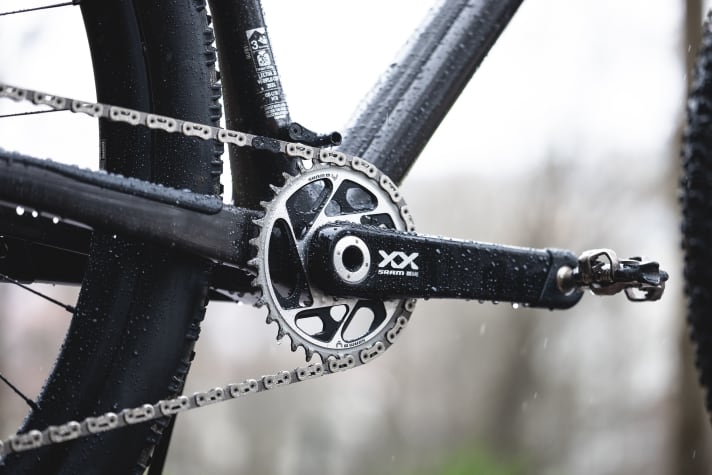 Das Ausstattungspaket des Ghost Lector HT Worldcup 30 lässt keine Wünsche offen und drückt das Gewicht auf 10,2 Kilo in Größe XL.