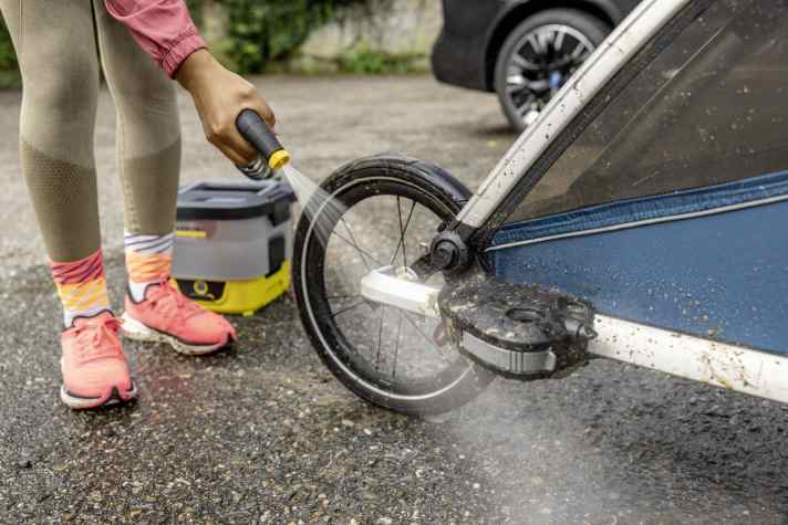 Thanks to its compact design, the Kärcher can be taken almost anywhere
