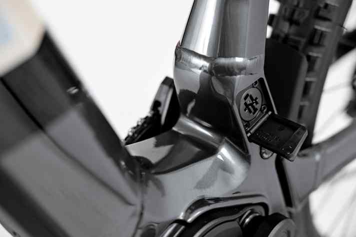 Extrusion, casting and hydroforming are used for the new aluminium frame.