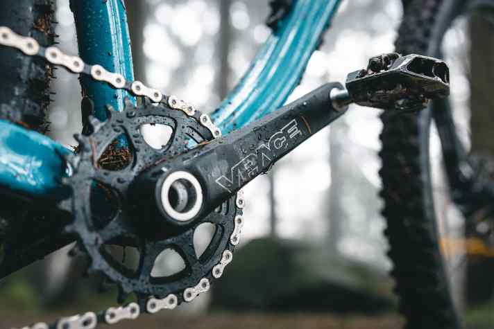 VPace uses its own cranks, which are well suited to the anatomical needs of young bikers.