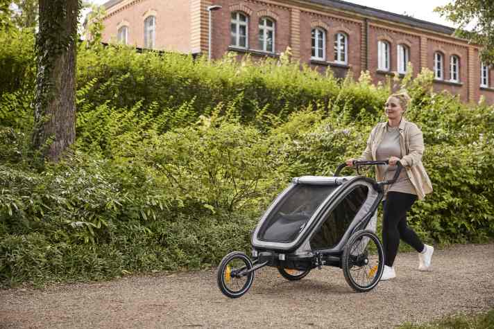 Mit wenigen Handgriffen lässt sich der Bike N Walk Duo auf Sport-Modus umbauen