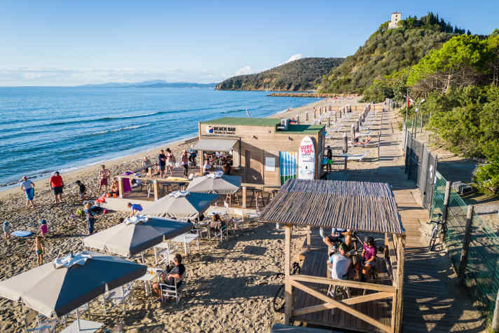 The sea will still be a little fresh at Easter, but the Aperol at sunset will definitely taste good.
