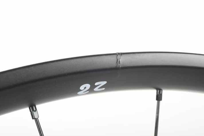 The DT rim only breaks at impact height 22, which corresponds to an energy of 68 joules. An extremely good value.