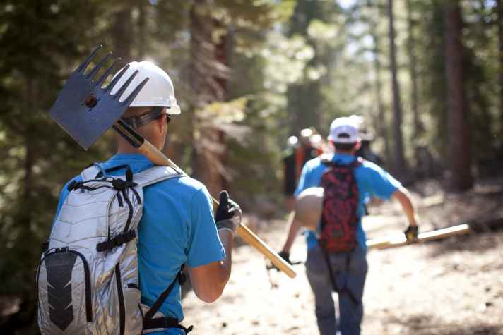 Neue Trails bauen sich nicht von alleine! Shimano will die kommenden 10 Jahre 10 Mio. US-Doller in Trailbau-Projekte investieren