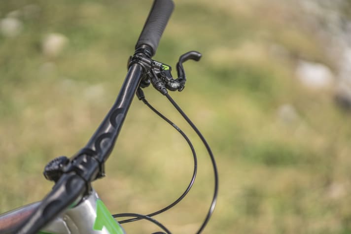 Parts of the brake system and the telescopic support cable are the result of German-Asian co-operation.