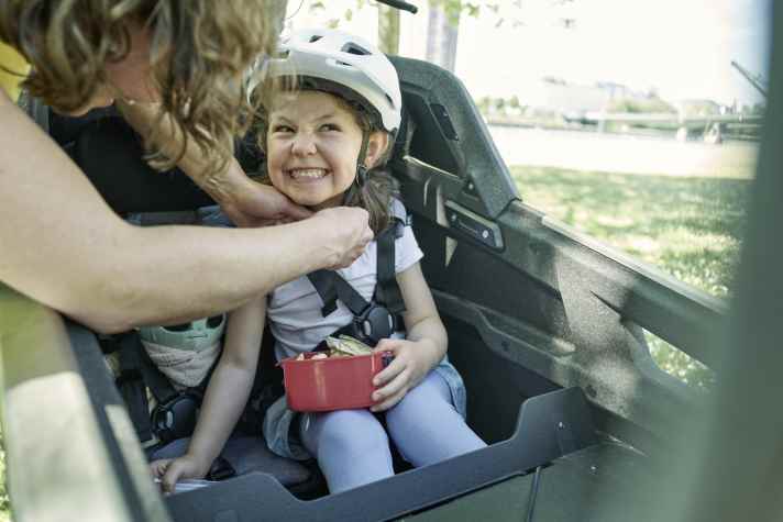 High-quality products are fitted with a five-point harness system. | pd-f