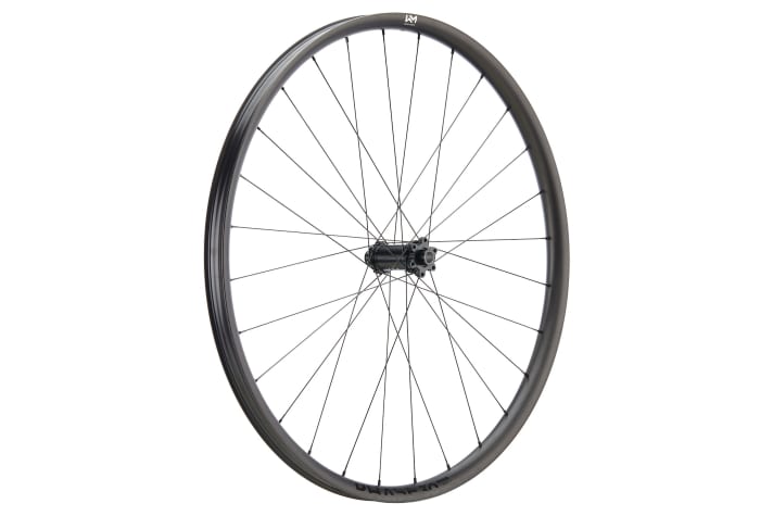 Mit Phase bringt Newmen komplett neue Laufräder auf den Markt.