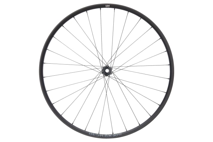 Auch die neuen Alu-Laufräder Beskar kommen im schlichten Schwarz daher