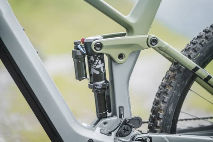 The Fox Float X LSR delivers 140 mm travel at the rear - the battery port provides the power.
