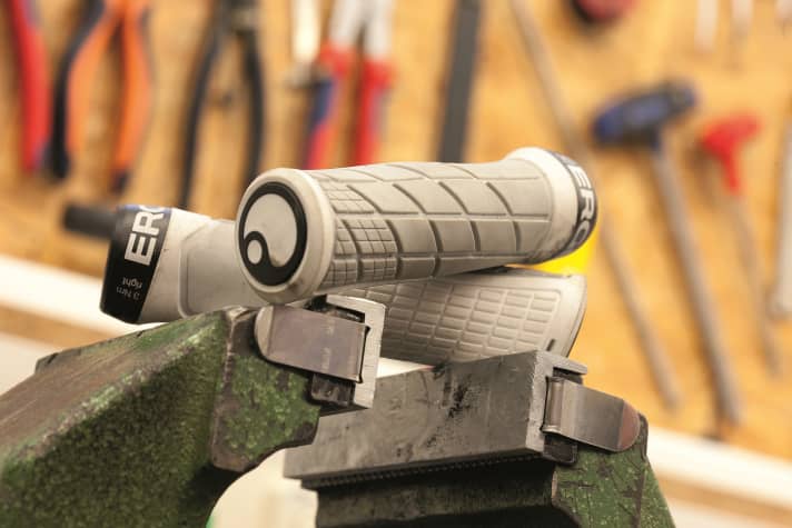Rubber from Germany, plastic parts and screws from the Far East: most Ergon grips are a European-Asian co-operation.