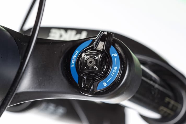 The compression damping should also be increased slightly.