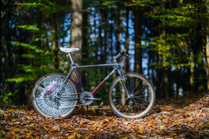 Stefan's Yeti C-26 shortly before its maiden voyage. The frame looks exactly the same as in the historical photos with the first owner. Stefan only added two of the lettering later.