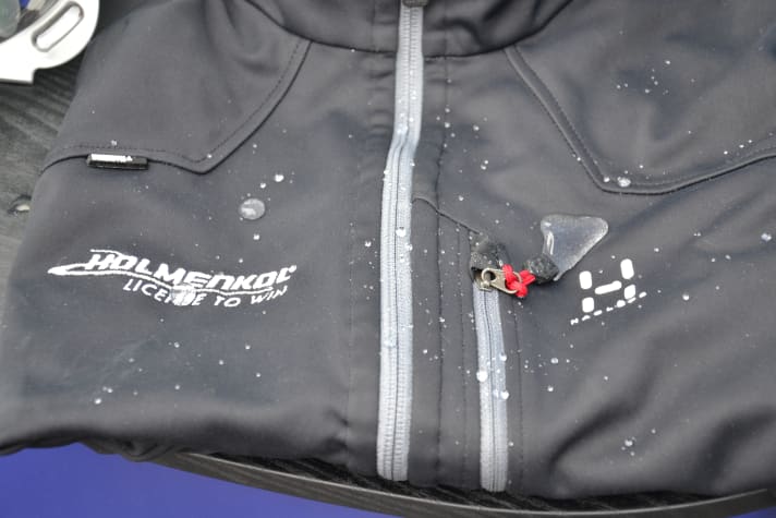 Bekannt für Ski-Wachs, bietet Holmenkol auf Bikern eine ganze Palette von Produkten, die Gerüche aus der Kleidung vertreiben und die Imprägnierung auffrischen.