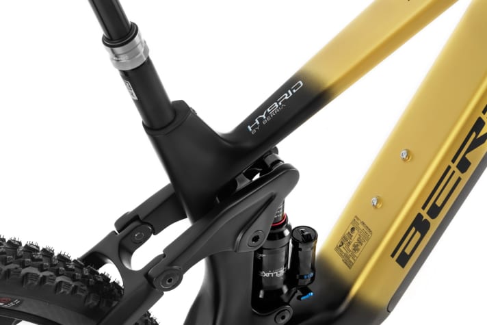 Known from manufacturers such as Rocky Mountain or Trek: On the Berria, the flip chip is located in the seat stay. It can be used to flatten the steering angle by 0.4 degrees.