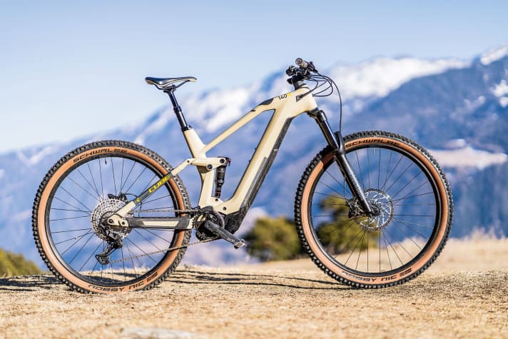 Cube Stereo Hybrid 140 HPC Race 625 - im Test mit anderen E-Touren-Fullys 2022