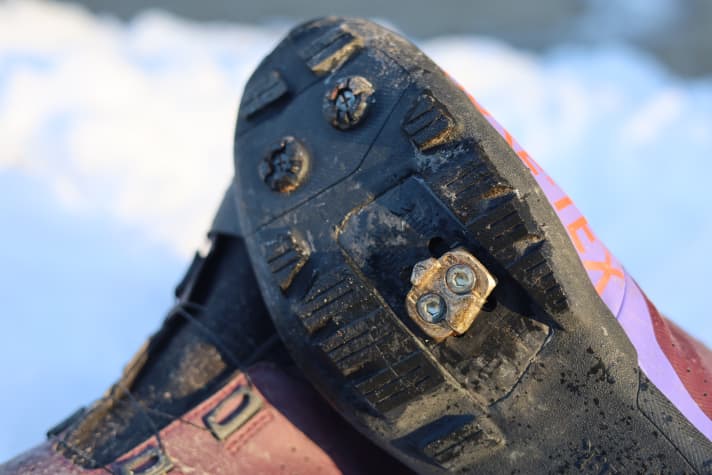 Im Dauertest funktionierte der Fizik Terra Artica GTX Schuh sowohl mit Cleats von Shimano, als auch von Time problemlos.