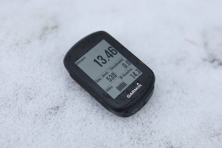 Bei sehr winterlichen Temperaturen um den Gefrierpunkt kommt der kleine Akku des Garmin Edge 130 Plus schnell an seine Grenzen.