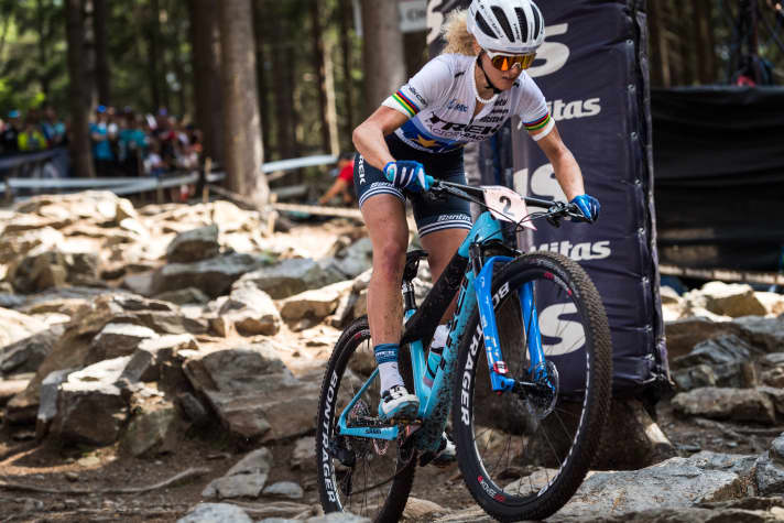 Hardly rideable for the average biker: Current World Cup courses with increasingly technical passages.