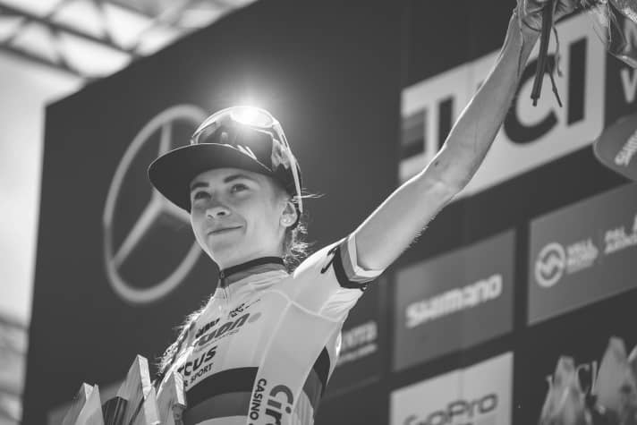   "I think it's remarkable what Sabine Spitz has achieved in her career. I think it's a shame that her career didn't end the way she wanted it to due to injuries. Unfortunately, her farewell also went a bit under the radar." Ronja Eibl, winner of the U23 Overall World Cup 2019, is looking forward to her first Olympic race in Tokyo.