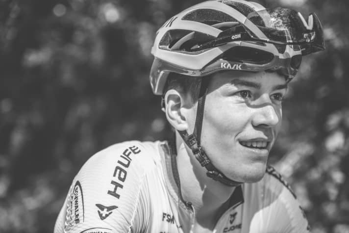   "Es ist sehr inspirierend, wie lange diese Ausnahmeathletin Leistungssport auf Weltspitzenniveau betrieben hat. Ich hoffe, dass junge Fahrerinnen dadurch die Möglichkeit einer Profikarriere erkennen und sich dafür motivieren." Maximilian Brandl, Deutscher CC-Meister 2019 und 2020, steht mit Manuel Fumic 2021 ebenfalls bei der Olympiade in Tokio am Start.