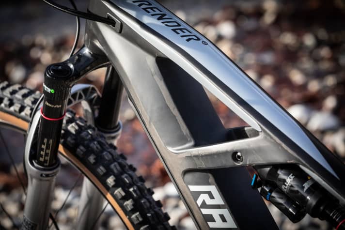   Lars Wiegand, Brand Manager at H&S Bike Discount, responded on behalf of the direct mail order company from Bonn. The <a href="https://www.bike-magazin.de/emtb/e_mtb_news_neuheiten/e-mtb-neuheiten-2020-radon-render" target="_blank" rel="noopener noreferrer nofollow">E-MTB-Fully Render</a> should be available again from week 4/5.  