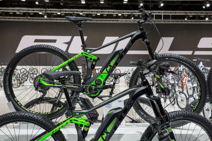   Bulls FS 2: The little brother of the FS 3 has 120 millimetres at the front and rear and also comes in 29-inch and 27.5-Plus versions.