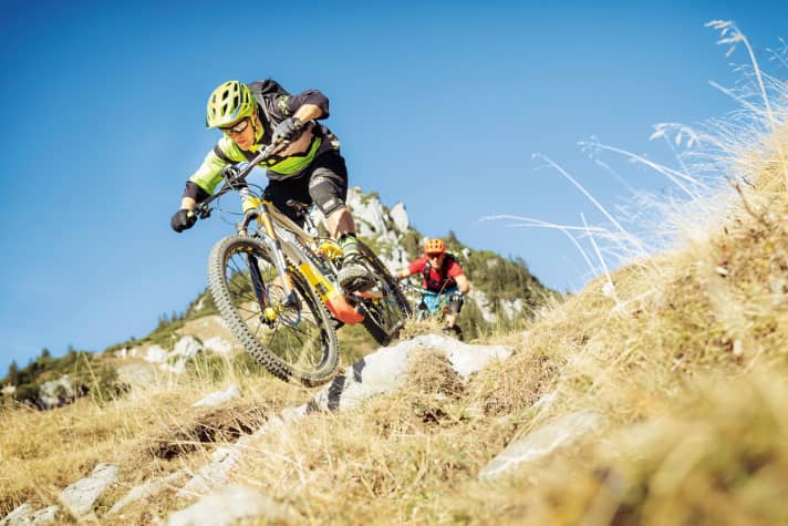   How much suspension travel does an E-MTB need? The enduro bikes in this test field mark the upper suspension travel limit of what the market currently has to offer. Is up to 180 millimetres of travel only recommended for freeriders, or is it also suitable for everyday use?