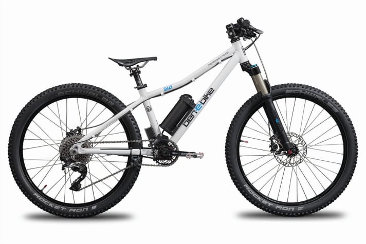 Ben-E-Bike Twentyfour E-Power Air SL  Wie der Name bereits suggeriert, handelt es sich bei diesem Bike um die edle "Superlight"-Version des 24-Zoll-Hardtails. Es soll nur 10,8 Kilo wiegen, kostet aber auch stolze 3499 Euro.