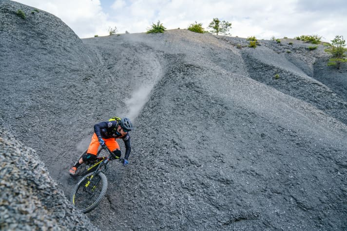   We have already been able to test the new Altitude Powerplay extensively on the trails around Valberg.