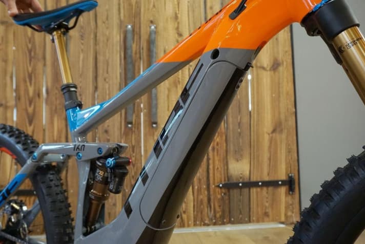   Der Bosch Powertube-Akku ist nicht nur schick, sondern schafft auch Platz im Rahmen für einen Flaschenhalter.