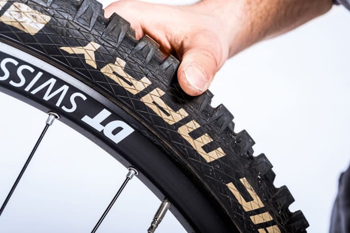    Sidewall damage: Cuts and other damage to the sidewall - whether small or large - are particularly critical. Sudden loss of air can lead to dangerous driving situations.